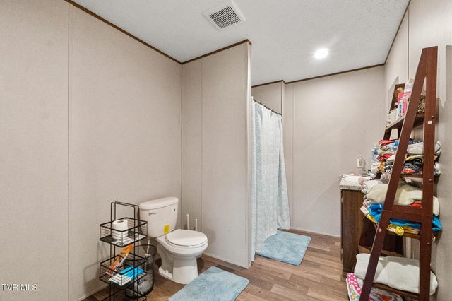 6695 West Allens Bridge Road, Greeneville, TN 37743