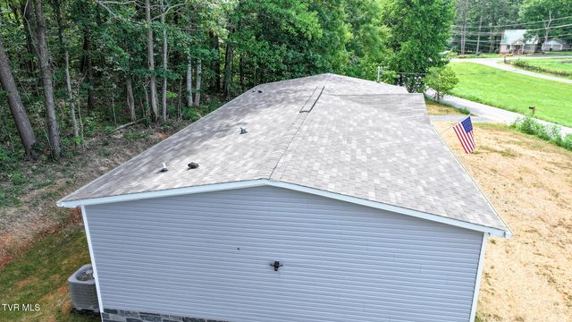 6695 West Allens Bridge Road, Greeneville, TN 37743