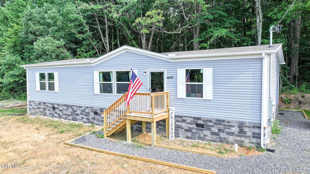 6695 West Allens Bridge Road, Greeneville, TN 37743