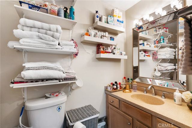 2011 W Katella, Anaheim, CA 92804