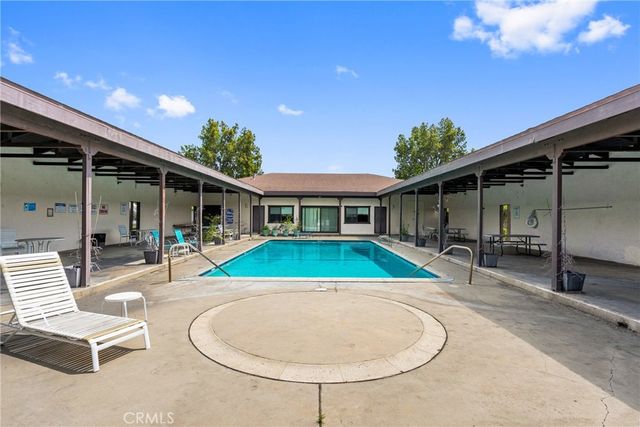 2011 W Katella, Anaheim, CA 92804