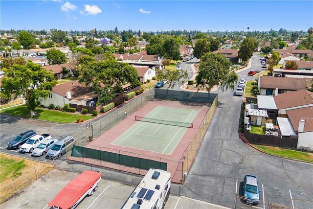 2011 W Katella, Anaheim, CA 92804