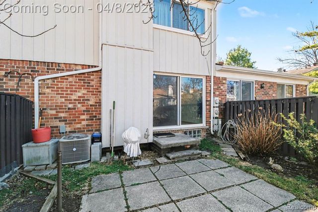 1813 Wickham Street, Royal Oak, MI 48073