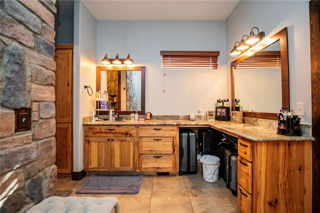 1801 SW Palmer Creek, Bentonville, AR 72713