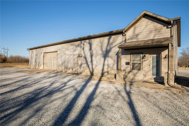 1801 SW Palmer Creek, Bentonville, AR 72713