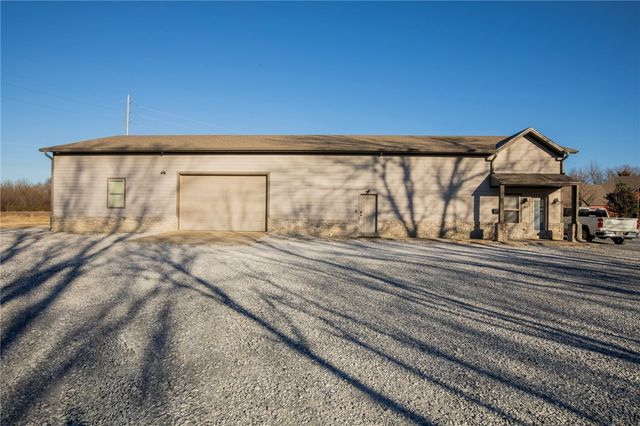 1801 SW Palmer Creek, Bentonville, AR 72713