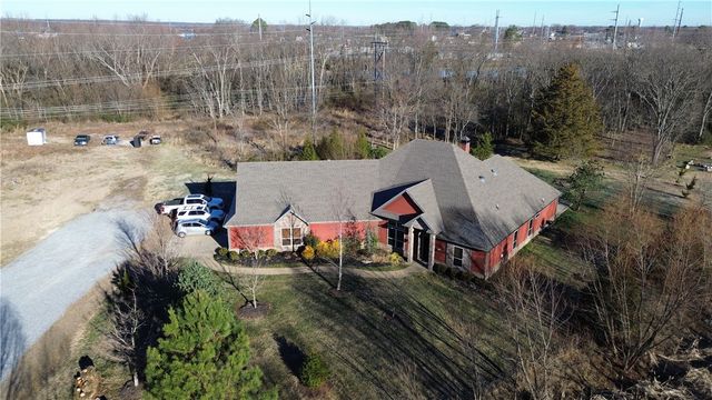 1801 SW Palmer Creek, Bentonville, AR 72713