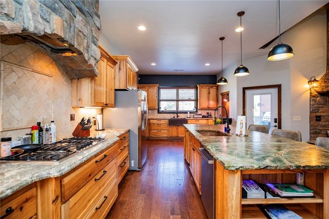 1801 SW Palmer Creek, Bentonville, AR 72713