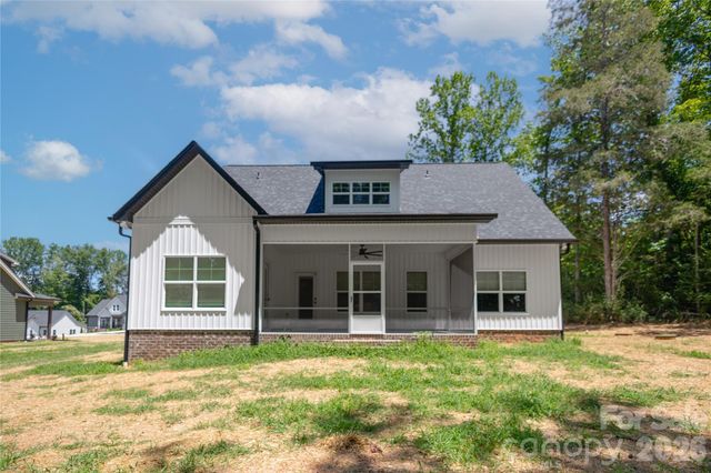 5005 Oconee Drive, Stanley, NC 28164