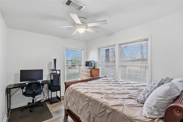 1710 Cavitt Avenue, Bryan, TX 77801