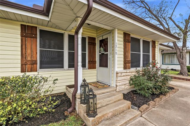 1710 Cavitt Avenue, Bryan, TX 77801