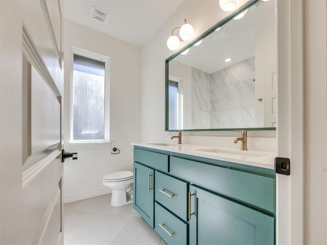 225 Sage Brush Way, Edmond, OK 73025