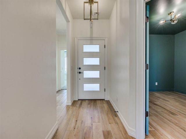 225 Sage Brush Way, Edmond, OK 73025