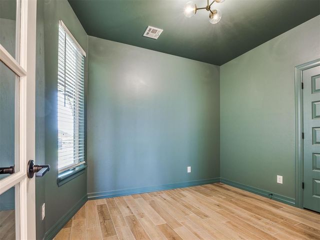 225 Sage Brush Way, Edmond, OK 73025