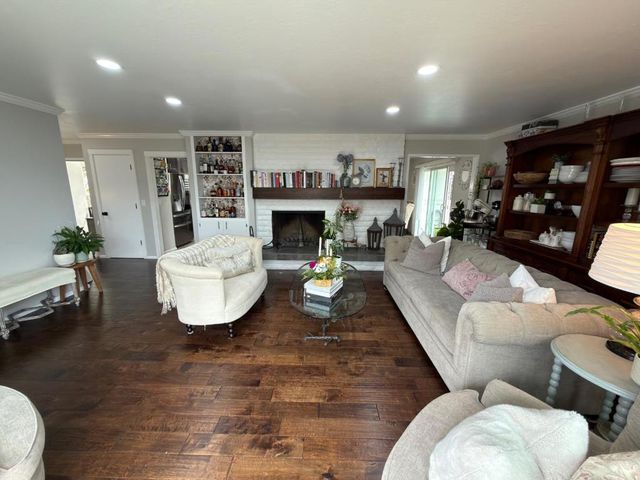 1268 La Mirada Drive, Salinas, CA 93901