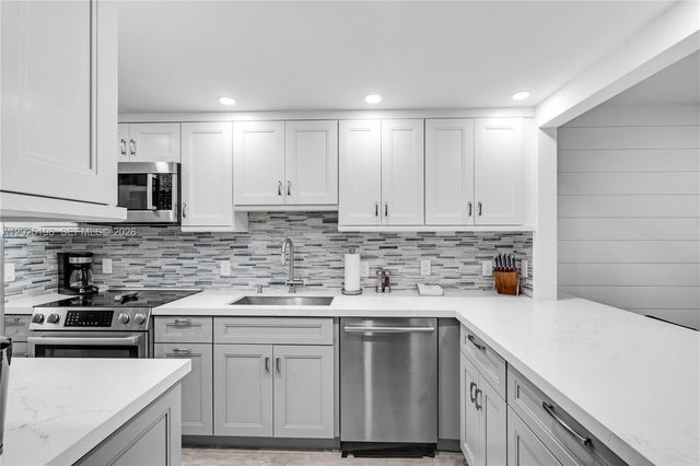 4502 N Federal Hwy 167H, Lighthouse Point, FL 33064