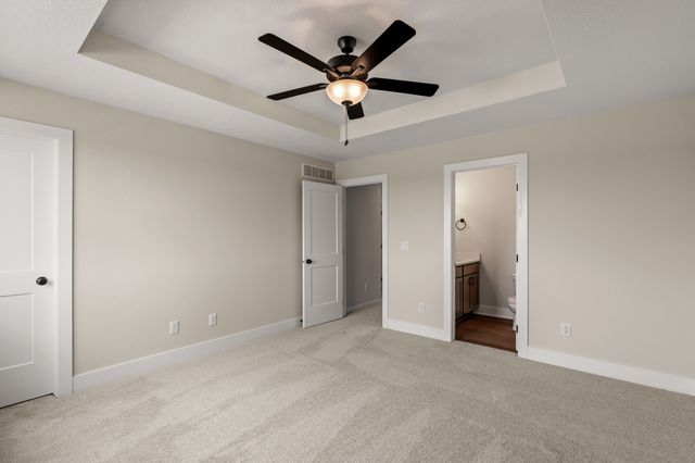 909 Percheron Lane, Norwalk, IA 50211