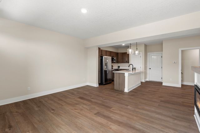 909 Percheron Lane, Norwalk, IA 50211