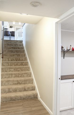 2325 W Alta Street, Springfield, MO 65810