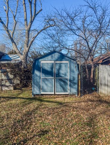 2325 W Alta Street, Springfield, MO 65810