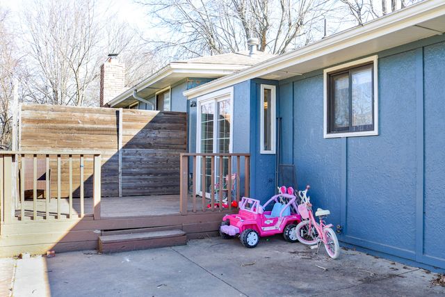 2325 W Alta Street, Springfield, MO 65810