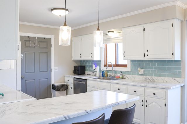 2325 W Alta Street, Springfield, MO 65810