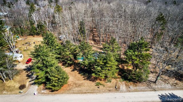 2633 S Stevens Road, Greenbush, MI 48738