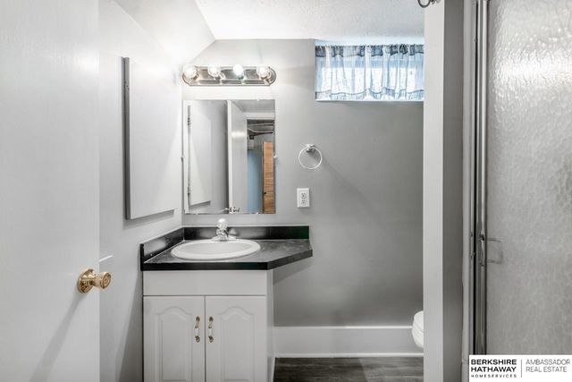 1340 S 51st Avenue, Omaha, NE 68106