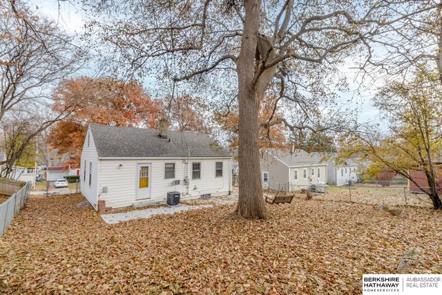 1340 S 51st Avenue, Omaha, NE 68106