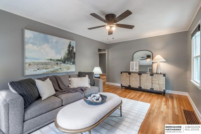 1340 S 51st Avenue, Omaha, NE 68106