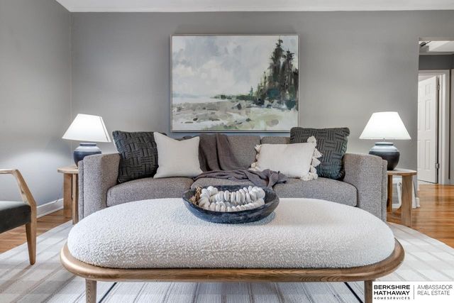 1340 S 51st Avenue, Omaha, NE 68106