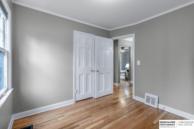 1340 S 51st Avenue, Omaha, NE 68106