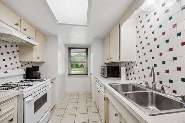 13626 Greenridge Drive, Sugar Land, TX 77498