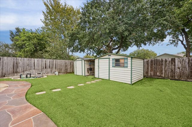 13626 Greenridge Drive, Sugar Land, TX 77498