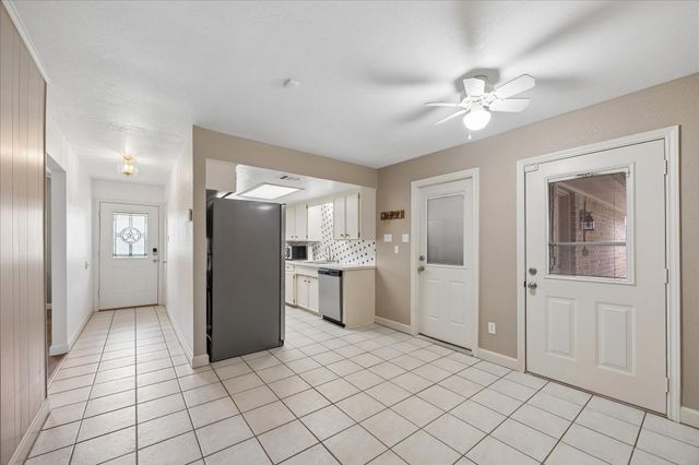 13626 Greenridge Drive, Sugar Land, TX 77498