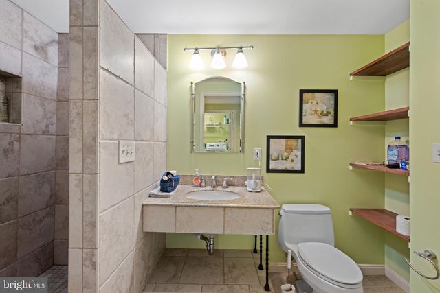 2425 HUNTERS CHASE CT, Frederick, MD 21702