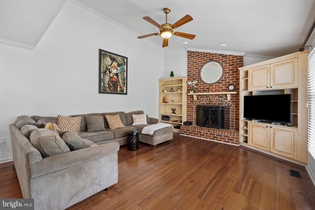 2425 HUNTERS CHASE CT, Frederick, MD 21702