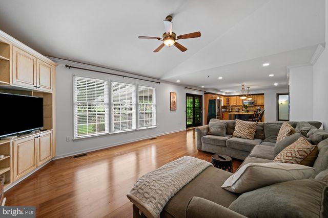 2425 HUNTERS CHASE CT, Frederick, MD 21702
