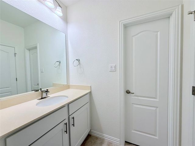 1336 Morning View RD, Georgetown, TX 78628