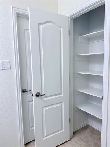 1336 Morning View RD, Georgetown, TX 78628