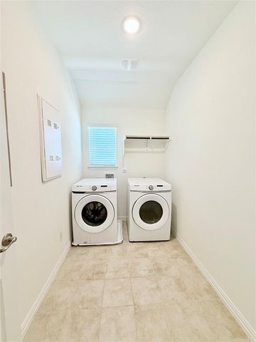 1336 Morning View RD, Georgetown, TX 78628