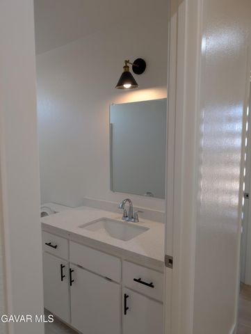 9878 Magnolia Avenue, California City, CA 93505