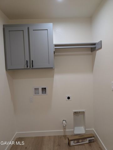 9878 Magnolia Avenue, California City, CA 93505