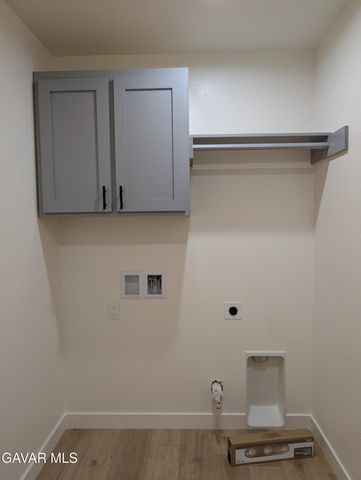 9878 Magnolia Avenue, California City, CA 93505