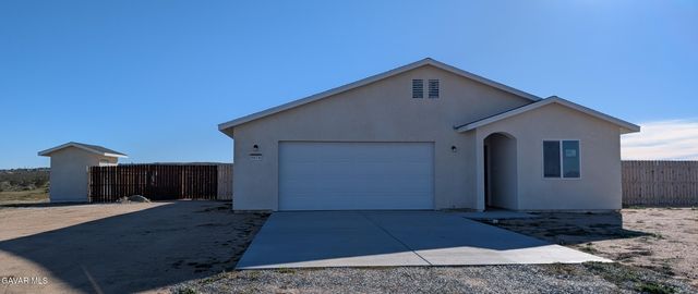 9878 Magnolia Avenue, California City, CA 93505