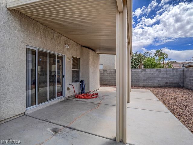 6581 Sunset Pines Street, Las Vegas, NV 89148