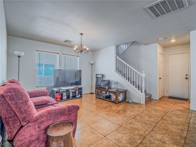6581 Sunset Pines Street, Las Vegas, NV 89148