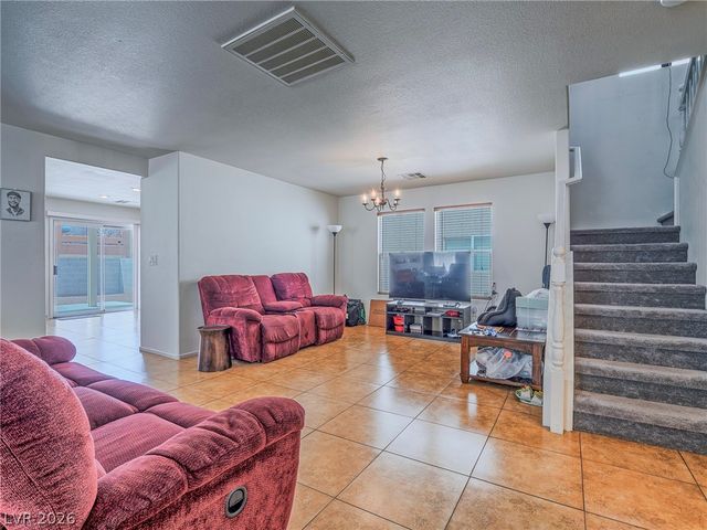 6581 Sunset Pines Street, Las Vegas, NV 89148