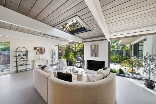 3964 Nelson Court, Palo Alto, CA 94306