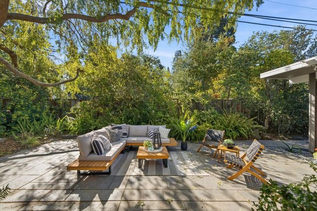 3964 Nelson Court, Palo Alto, CA 94306